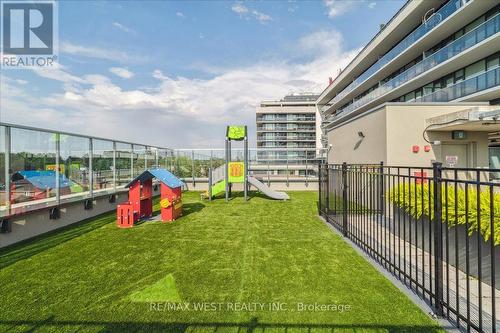 614 - 4800 Highway 7, Vaughan, ON - Outdoor With Balcony