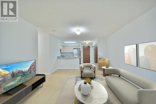 Ph22 - 3 Ellesmere Street, Richmond Hill, ON - Indoor