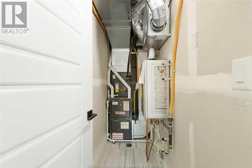 642 Grand Marais Road, Windsor, ON - Indoor Photo Showing Basement