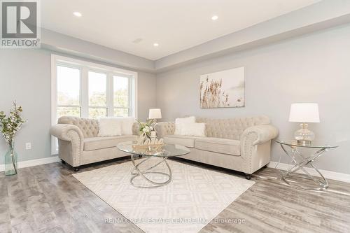 34 College Avenue, Orangeville, ON - Indoor Photo Showing Living Room