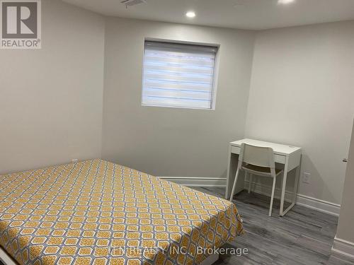 Bsmt - 851 Clemens Crescent, Mississauga, ON - Indoor Photo Showing Bedroom