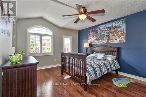 2395 Whitehorn Drive, Burlington, ON - Indoor Photo Showing Bedroom