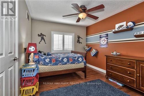 2395 Whitehorn Drive, Burlington, ON - Indoor Photo Showing Bedroom