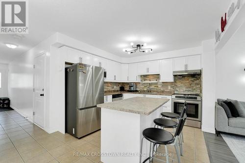 274 Amelia Street, Orangeville, ON - Indoor Photo Showing Kitchen With Stainless Steel Kitchen With Upgraded Kitchen