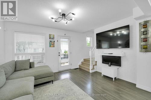 274 Amelia Street, Orangeville, ON - Indoor Photo Showing Living Room