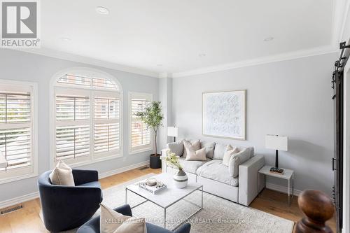 503 Oxford Street, Toronto, ON - Indoor Photo Showing Living Room