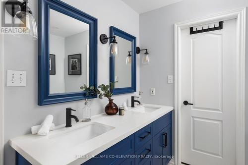 503 Oxford Street, Toronto, ON - Indoor Photo Showing Bathroom