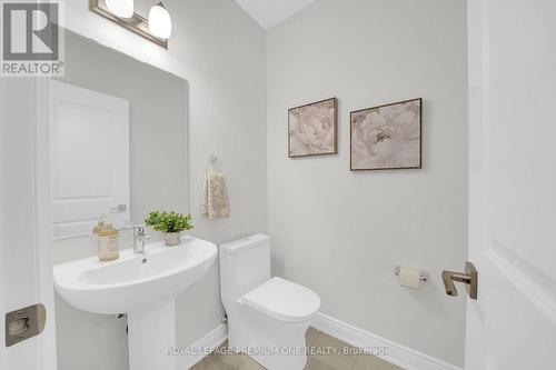 17 Steer Road, Erin, ON - Indoor Photo Showing Bathroom