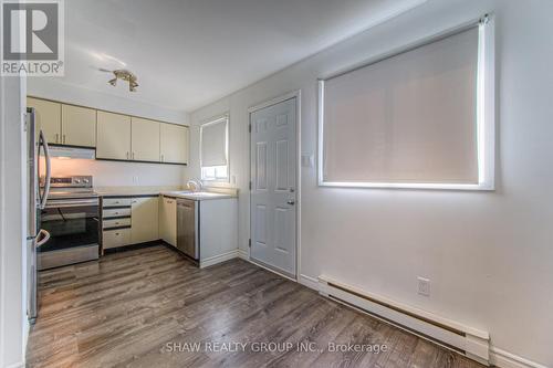 3 - 400 Springbank Avenue N, Woodstock, ON - Indoor Photo Showing Kitchen