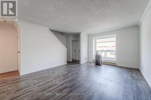 3 - 400 Springbank Avenue N, Woodstock, ON - Indoor Photo Showing Other Room