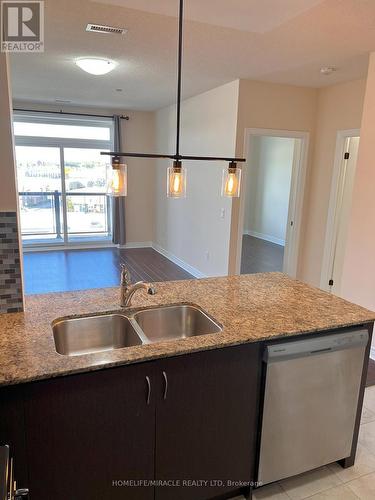 516 - 39 New Delhi Drive, Markham, ON - Indoor Photo Showing Kitchen With Double Sink