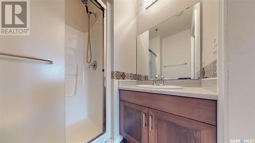 307 1715 Badham Boulevard, Regina, SK - Indoor Photo Showing Bathroom