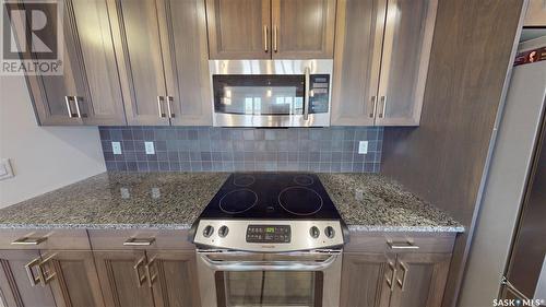 307 1715 Badham Boulevard, Regina, SK - Indoor Photo Showing Kitchen