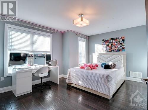 1680 Linkland Court, Ottawa, ON - Indoor Photo Showing Bedroom