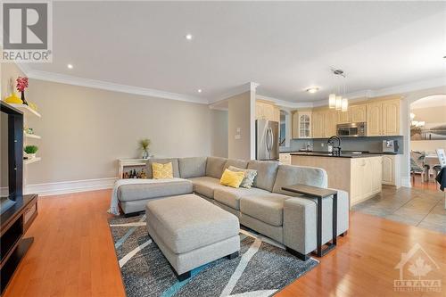 82 Branthaven Street, Ottawa, ON - Indoor Photo Showing Living Room