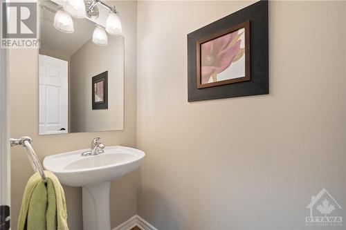 82 Branthaven Street, Ottawa, ON - Indoor Photo Showing Bathroom