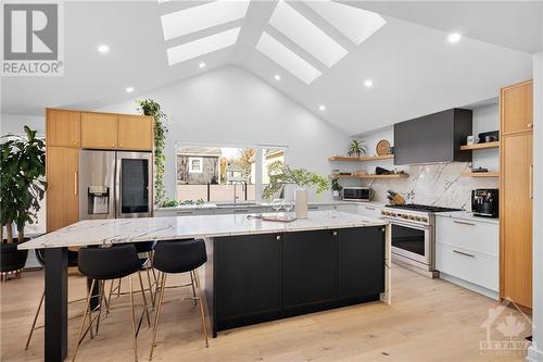 775 Eastbourne Avenue, Ottawa, ON - Indoor Photo Showing Kitchen With Upgraded Kitchen