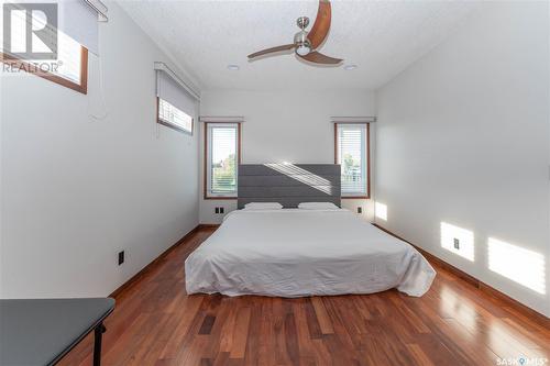 206 Muzyka Road, Saskatoon, SK - Indoor Photo Showing Bedroom