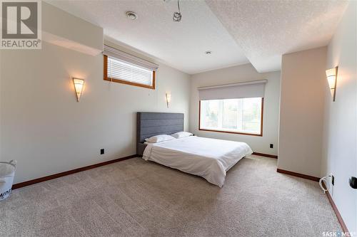 206 Muzyka Road, Saskatoon, SK - Indoor Photo Showing Bedroom