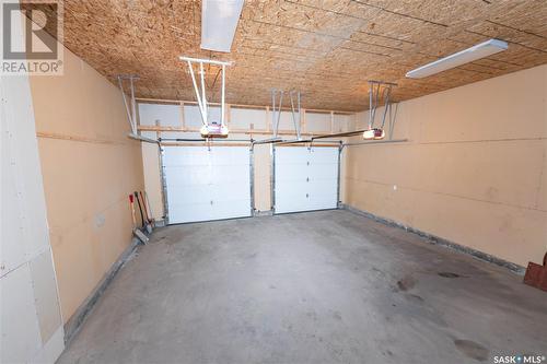 206 Muzyka Road, Saskatoon, SK - Indoor Photo Showing Garage