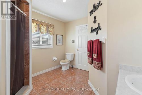 941 Cherryhaven Drive, London, ON - Indoor Photo Showing Bathroom