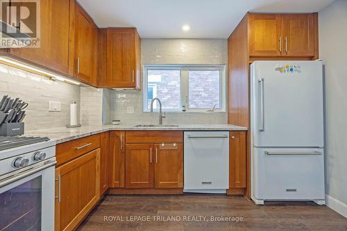 587 Rosedale Street, London, ON - Indoor Photo Showing Kitchen