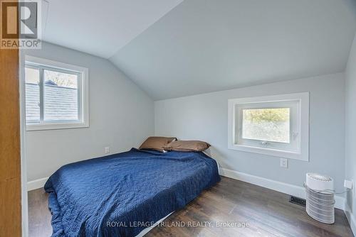 587 Rosedale Street, London, ON - Indoor Photo Showing Bedroom