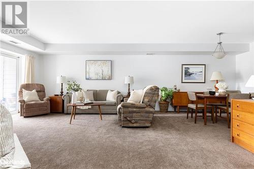 24 Dairy Lane Unit# 206, Huntsville, ON - Indoor Photo Showing Living Room