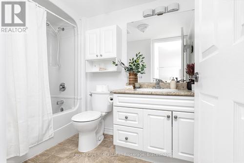 206 - 24 Dairy Lane, Huntsville (Chaffey), ON - Indoor Photo Showing Bathroom