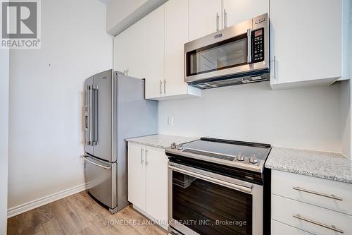 511 - 150 Oak Park Boulevard, Oakville, ON - Indoor Photo Showing Kitchen