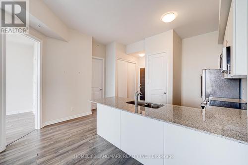 511 - 150 Oak Park Boulevard, Oakville, ON - Indoor Photo Showing Kitchen With Double Sink