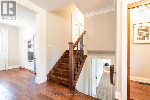 228 Plumtree Drive, Burlington, ON - Indoor Photo Showing Other Room