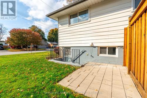 228 Plumtree Drive, Burlington, ON - Outdoor With Deck Patio Veranda With Exterior