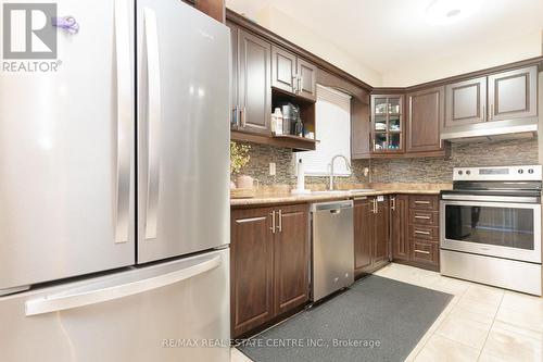 3 Candy Crescent, Brampton, ON - Indoor Photo Showing Kitchen With Stainless Steel Kitchen