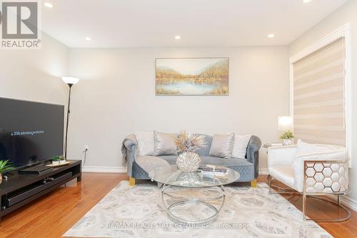 3 Candy Crescent, Brampton, ON - Indoor Photo Showing Living Room