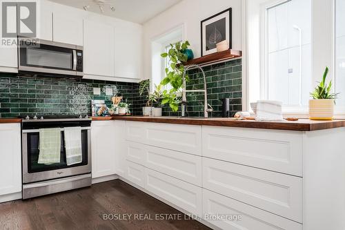 3 Chilcot Avenue, Toronto, ON - Indoor Photo Showing Kitchen With Upgraded Kitchen