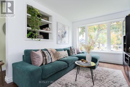 3 Chilcot Avenue, Toronto, ON - Indoor Photo Showing Living Room