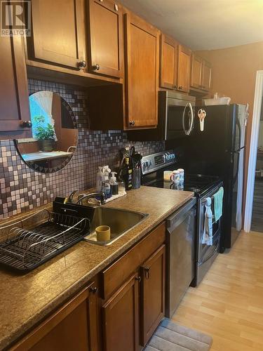 11 Montgomery Ave, Sault Ste Marie, ON - Indoor Photo Showing Kitchen