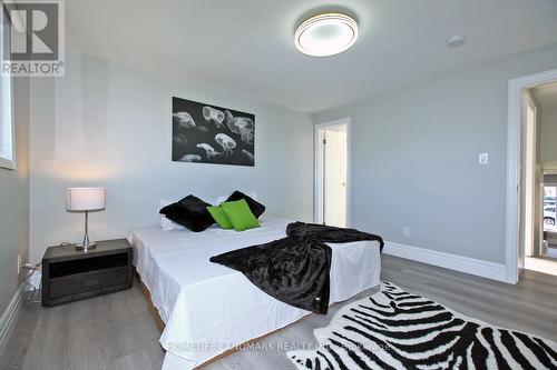 45 Lorne Avenue, Grimsby, ON - Indoor Photo Showing Bedroom