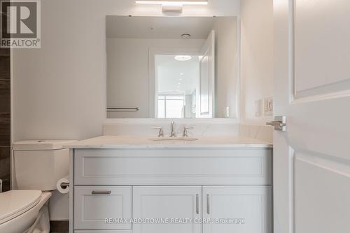 1814 - 15 Glebe Street, Cambridge, ON - Indoor Photo Showing Bathroom