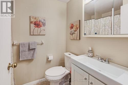 76 Fairmeadow Drive, Guelph, ON - Indoor Photo Showing Bathroom