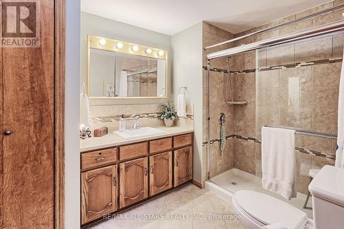 76 Fairmeadow Drive, Guelph, ON - Indoor Photo Showing Bathroom