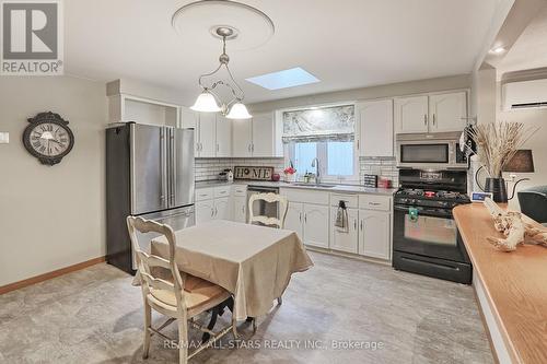 76 Fairmeadow Drive, Guelph, ON - Indoor Photo Showing Kitchen With Double Sink