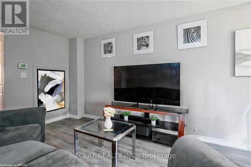 776 Paris Boulevard, Waterloo, ON - Indoor Photo Showing Living Room