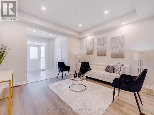 64 Hager Creek Terrace, Hamilton, ON - Indoor Photo Showing Living Room