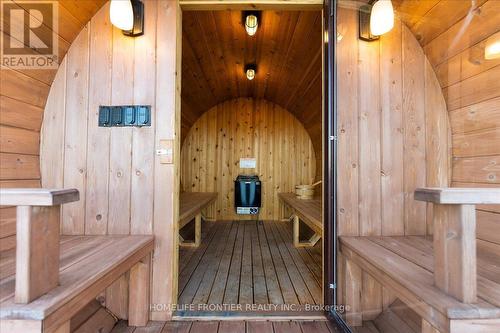 6 Lakeview Park Road, Kawartha Lakes, ON - Indoor Photo Showing Other Room