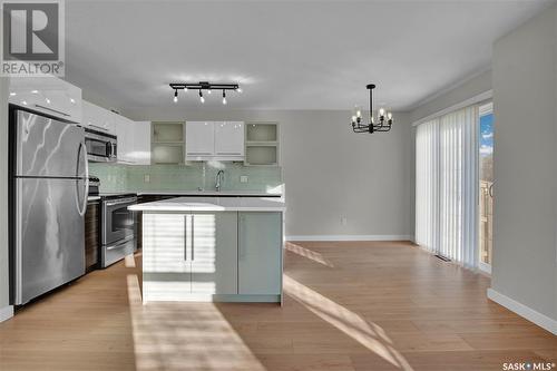 411 410 Hunter Road, Saskatoon, SK - Indoor Photo Showing Kitchen With Stainless Steel Kitchen