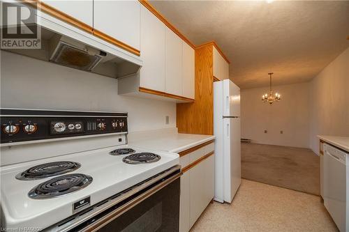 1775 9Th Avenue E Unit# 209, Owen Sound, ON - Indoor Photo Showing Kitchen