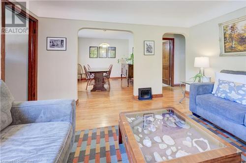 Arched doorways add classic charm - 53 Hett Avenue, Kitchener, ON - Indoor Photo Showing Living Room