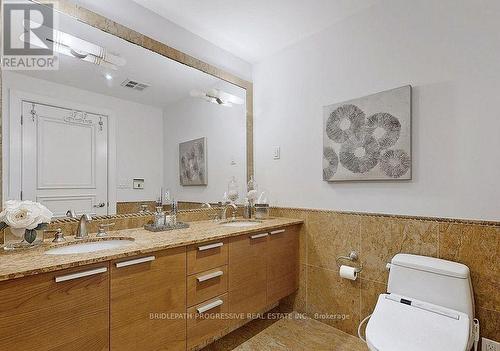 504-C - 662 Sheppard Avenue E, Toronto, ON - Indoor Photo Showing Bathroom